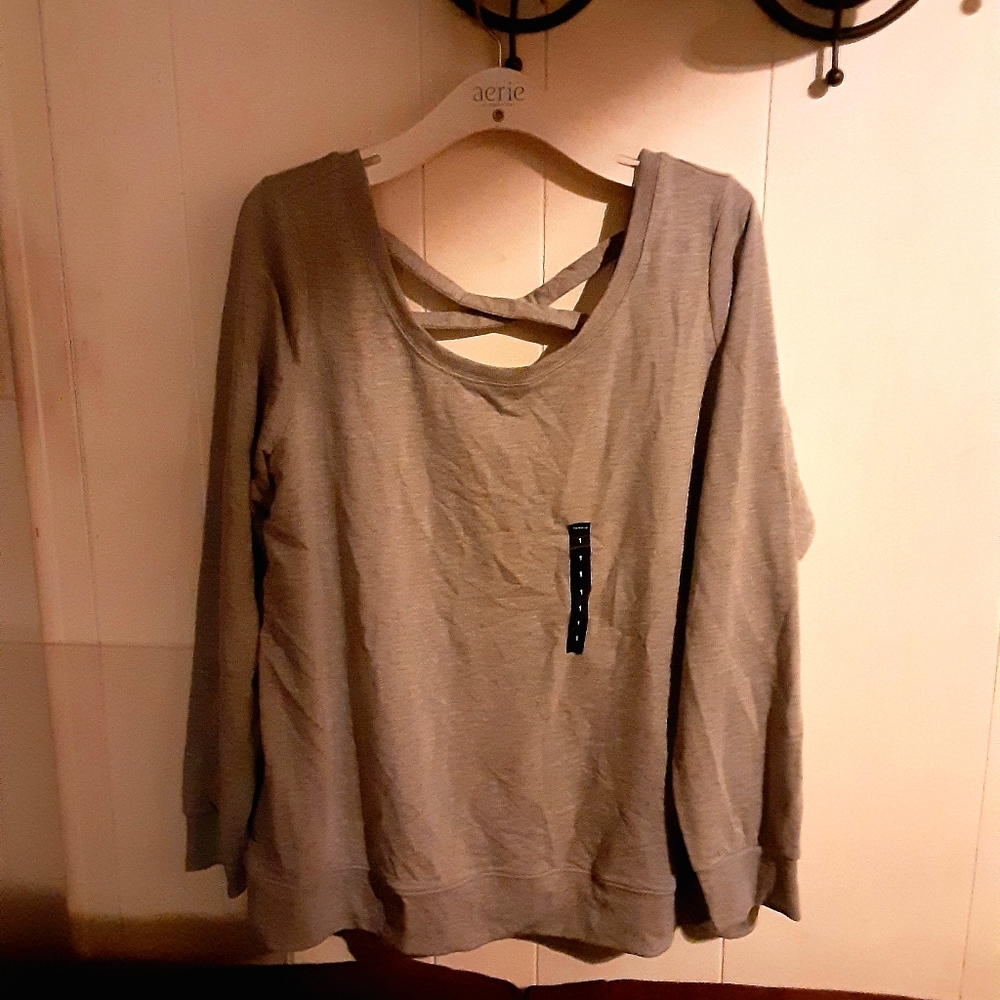 New Never Worn Torrid Long Sleeve Size 1XW